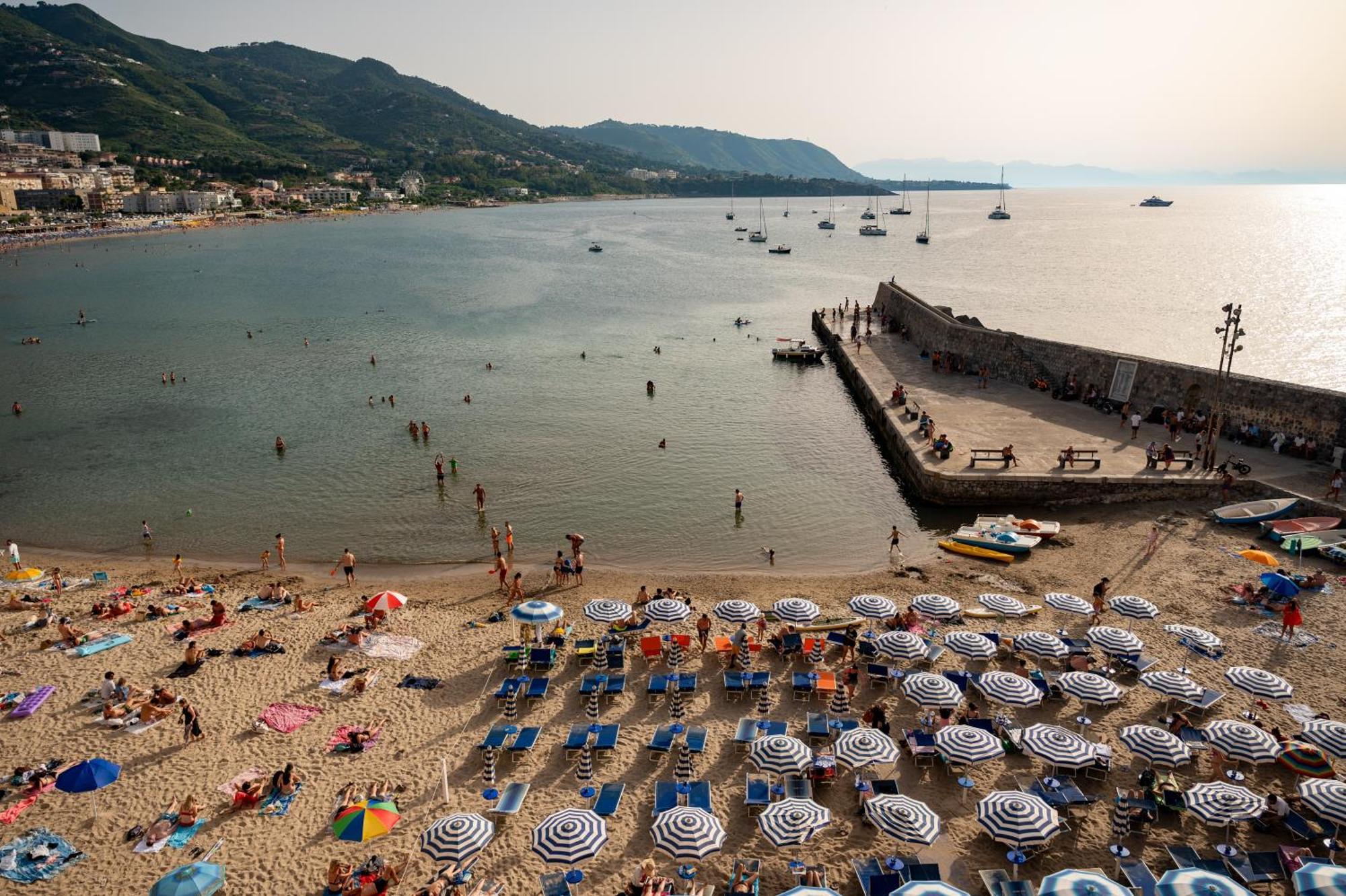 Casa Vacanze Tramonto Alla Marina Cefalu Bagian luar foto